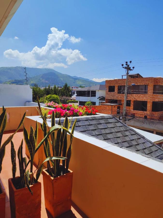 苏玛凯酒店 Cumbayá 外观 照片